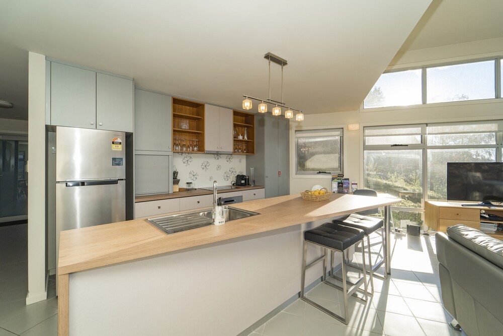 Launceston Views Townhouse 2 Deals & Reviews (Launceston, AUS) Wotif