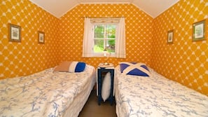 2 Schlafzimmer, kostenpflichtige Zustellbetten