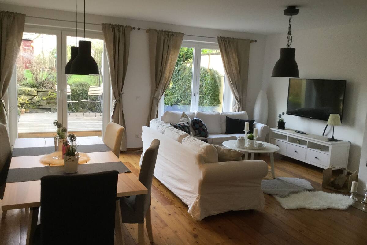 Lange Termijn Verhuur Keulen Bonn Lange Termijn Verhuur Flat Share Geschikt Faciliteiten En Beoordelingen 21 Expedia Nl