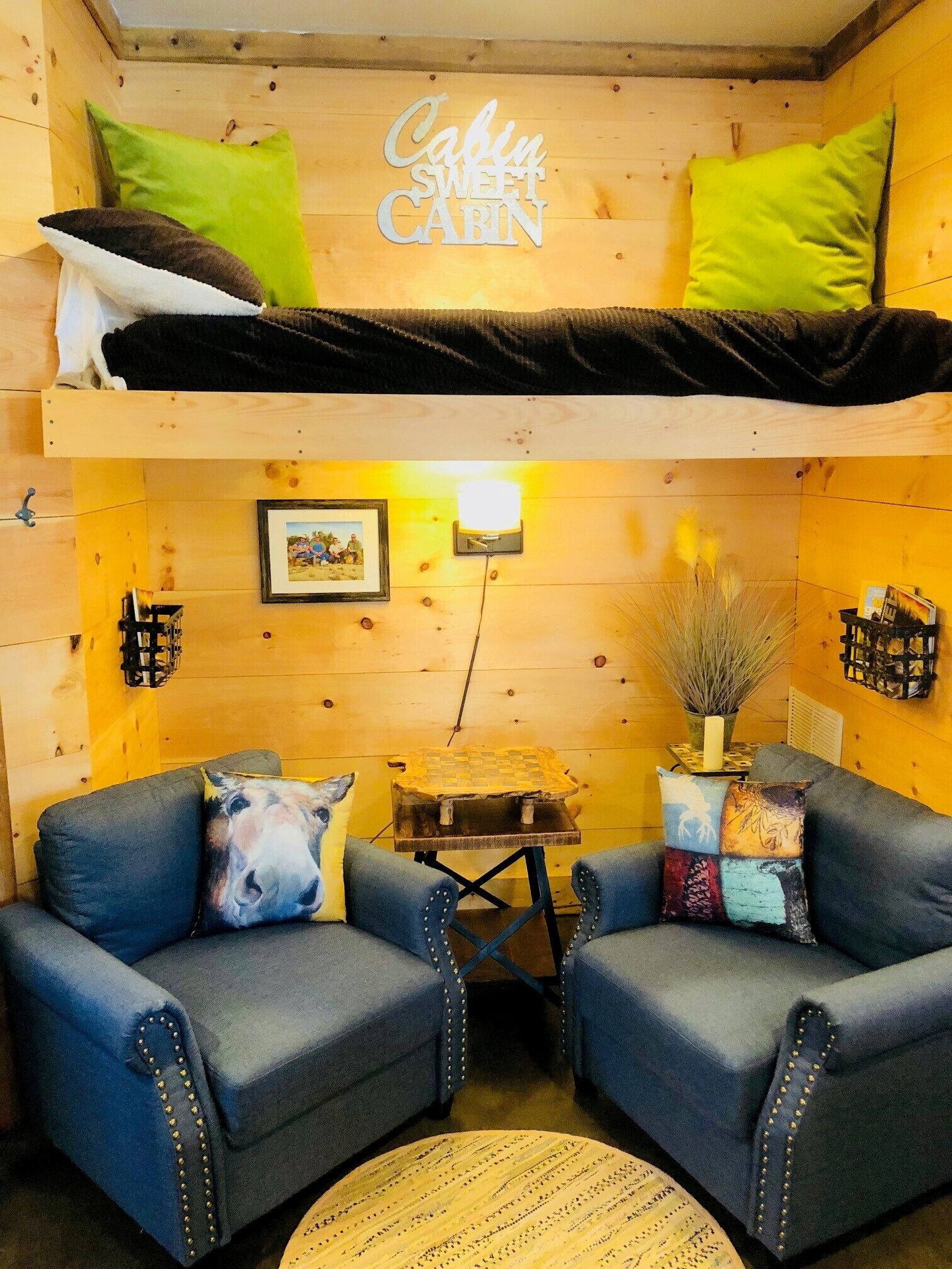 Private Resort! 3 cabin 8 Acre w Ponds, Private Waterfall trails, & mini arcade! in Highlands, United States