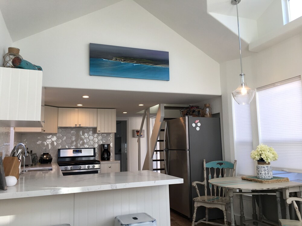 Book Leucadia Beach Surf Cottage Walk To Encinitas Hotel Deals Travelocity Price Guarantee