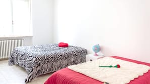 4 chambres, fer et planche à repasser, Wi-Fi gratuit