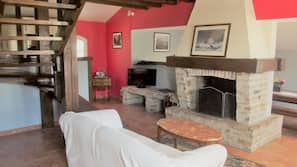 Fireplace, DVD player