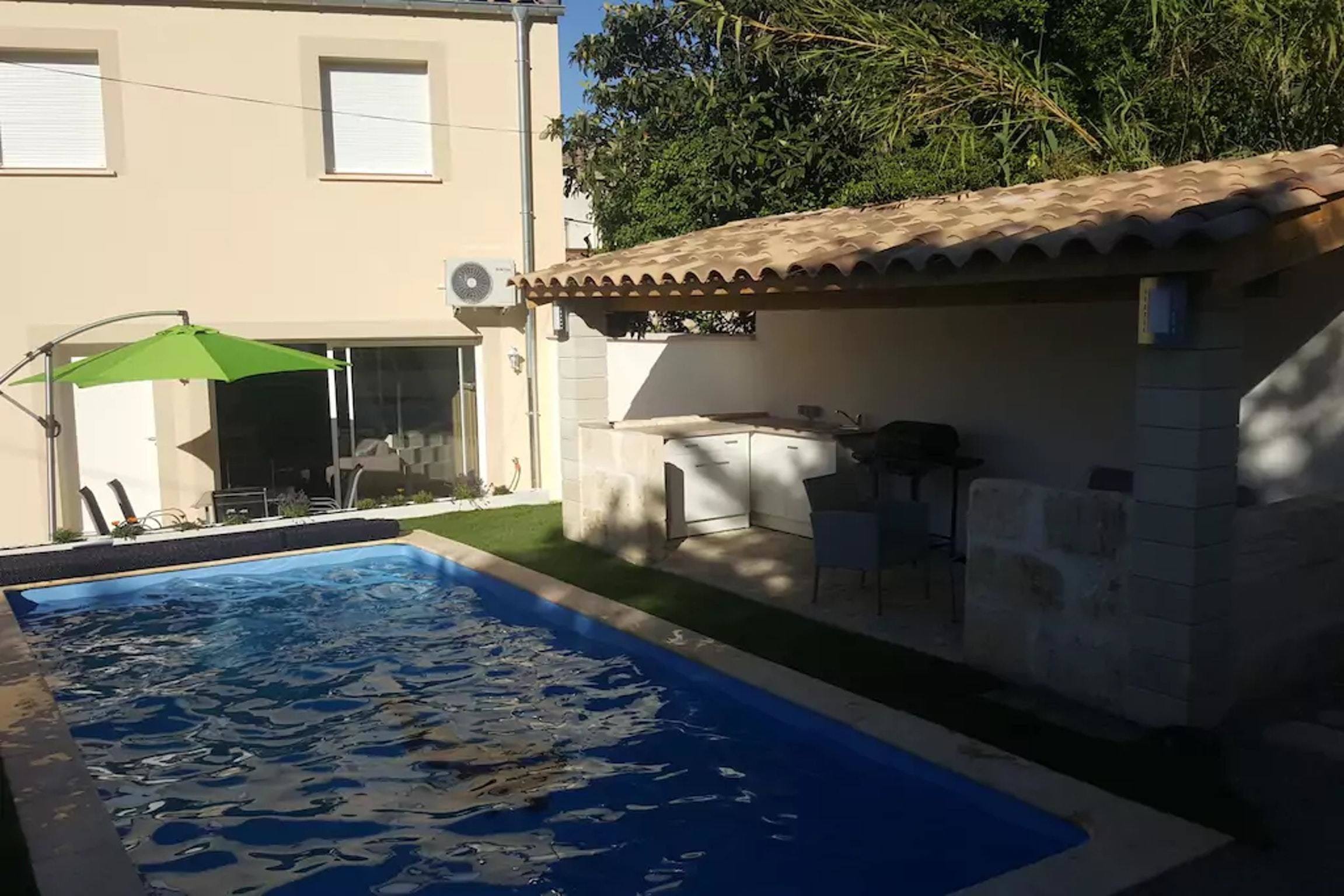 House With 2 Bedrooms in Calvisson, France