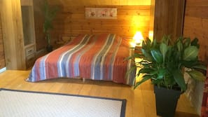 3 chambres, fer et planche à repasser, Wi-Fi gratuit