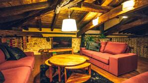 Fireplace, DVD player
