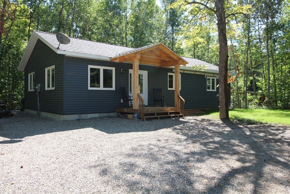 New Bruce Peninsula Cottage In Owen Sound Hotel Rates Reviews