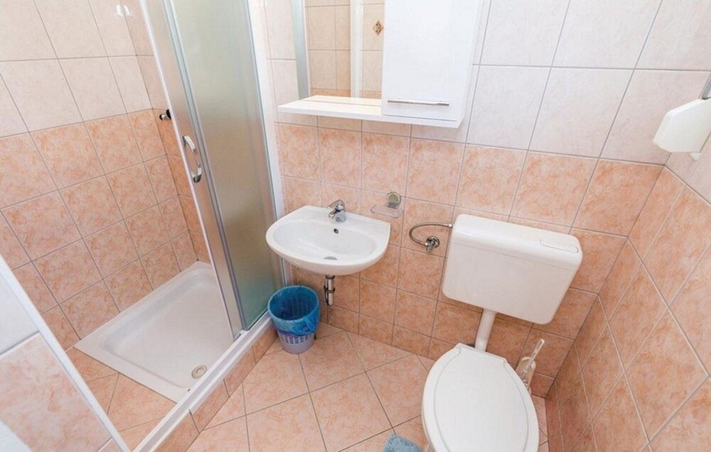 Air Conditioned Cozy Apartment Balconies In The Heart Of Rab - 