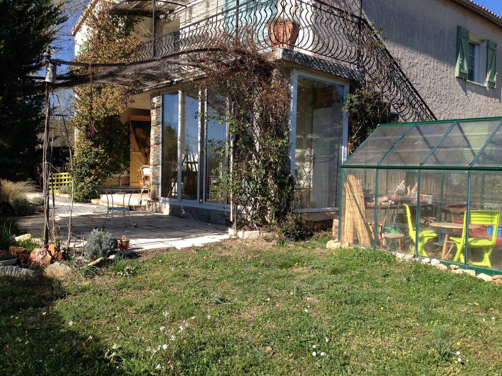 Apartment With 2 Bedrooms in Draguignan, France