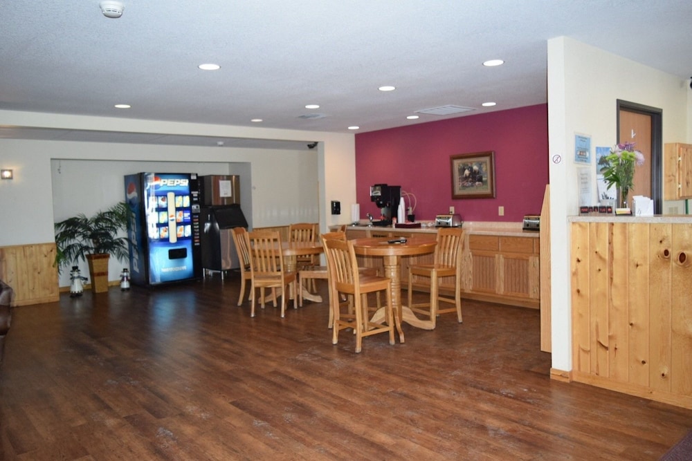 North Shore Inn & Suites in Garrison Best Rates & Deals on Orbitz