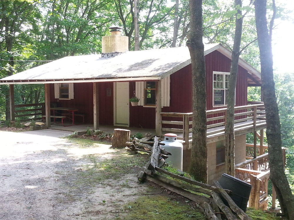 Surround Yourself With Majestic Mountains A Remote Cabin