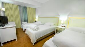 In-room safe, soundproofing, free WiFi