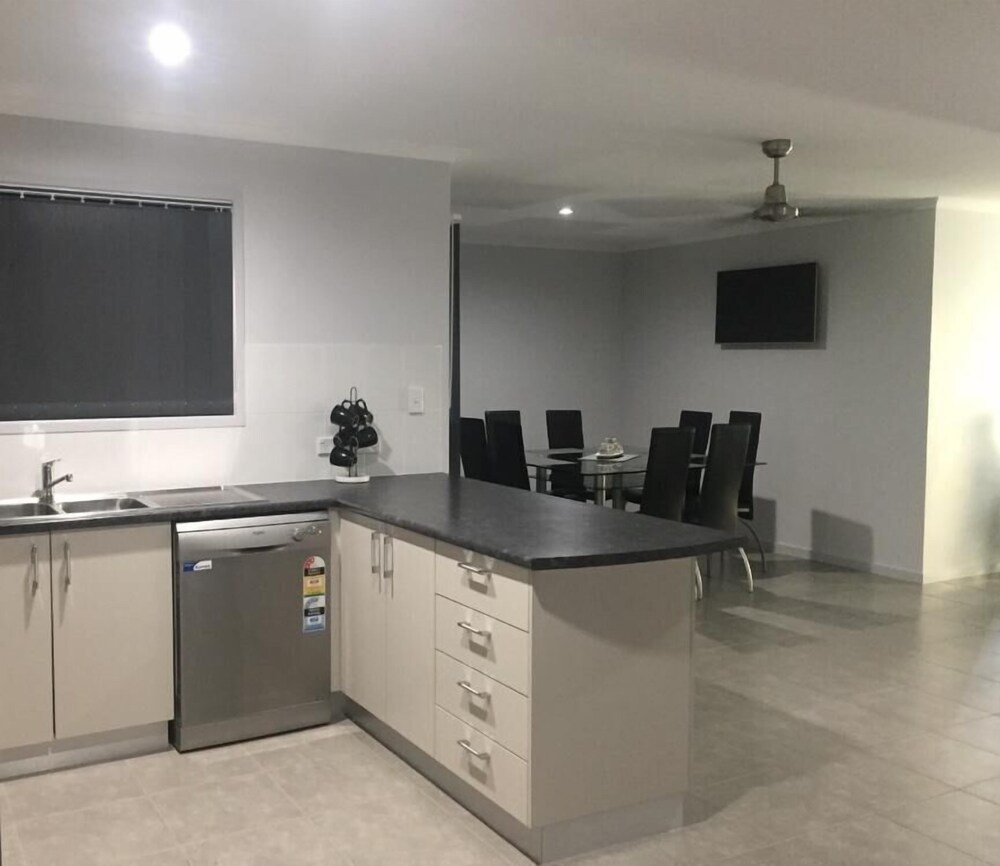 Hervey Bay Holiday Home Deals & Reviews (Hervey Bay, AUS) Wotif