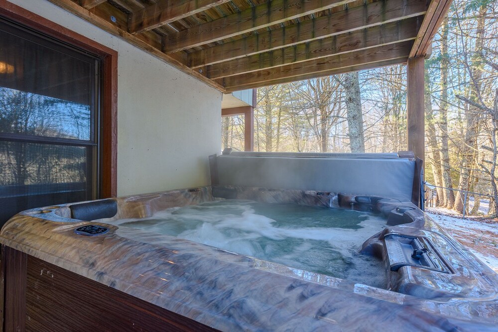6br 4ba Mountain Lodge In Banner Elk Nc Hot Tub Close To Beech
