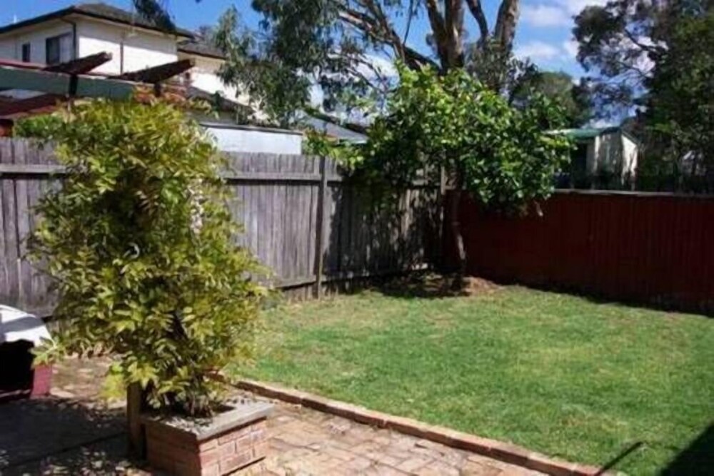 Budget Sydney Holiday House With Wifi & Netflix