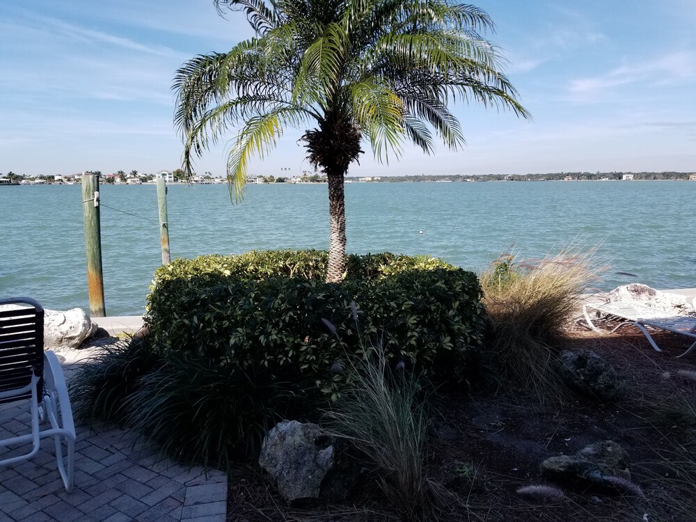 - Paradise Ln-Dolphin View - Boats*-Pets* Welcome !!
