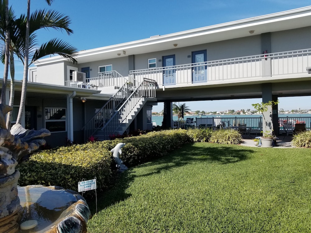 - Paradise Ln-Dolphin View - Boats*-Pets* Welcome !!