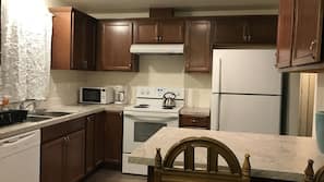 Full-size fridge, microwave, coffee/tea maker