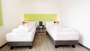 Bureau, chambres insonorisées, Wi-Fi gratuit, draps fournis