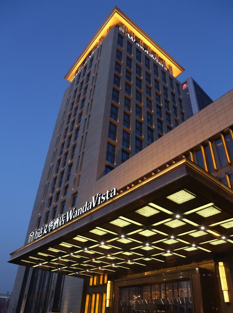 Wanda Vista Shenyang In Shenyang Hotel Rates Reviews On - 