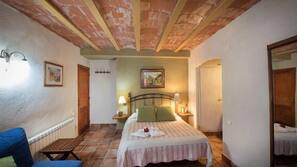 Blackout curtains, free WiFi, linens