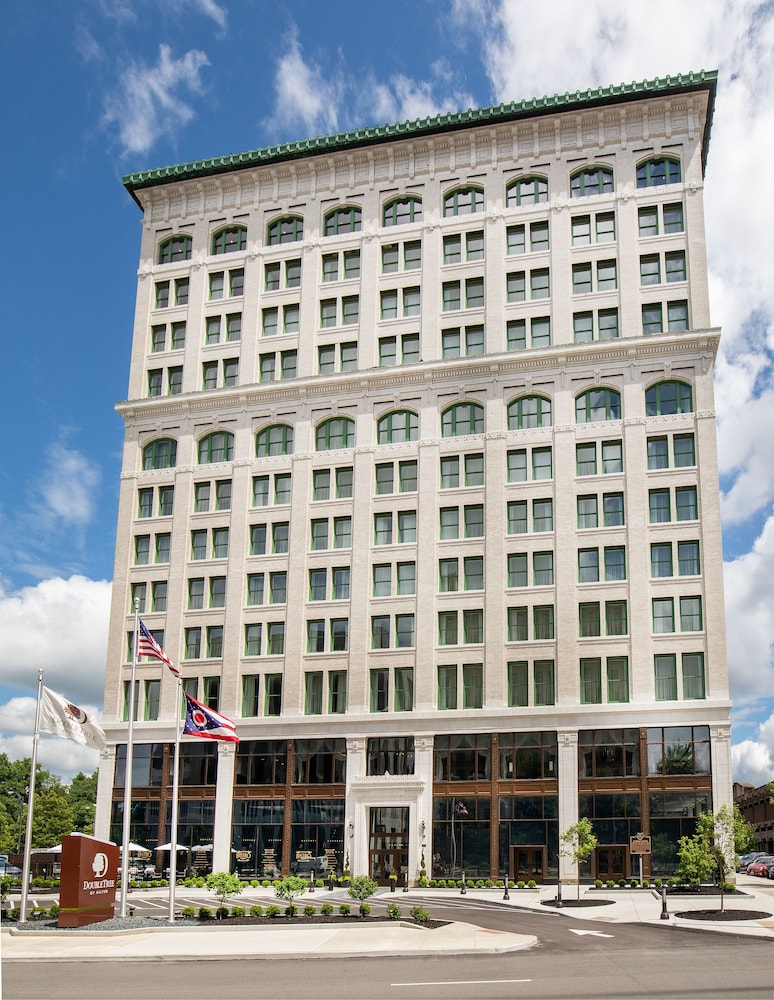 DoubleTree by Hilton Youngstown Downtown in Youngstown Best Rates