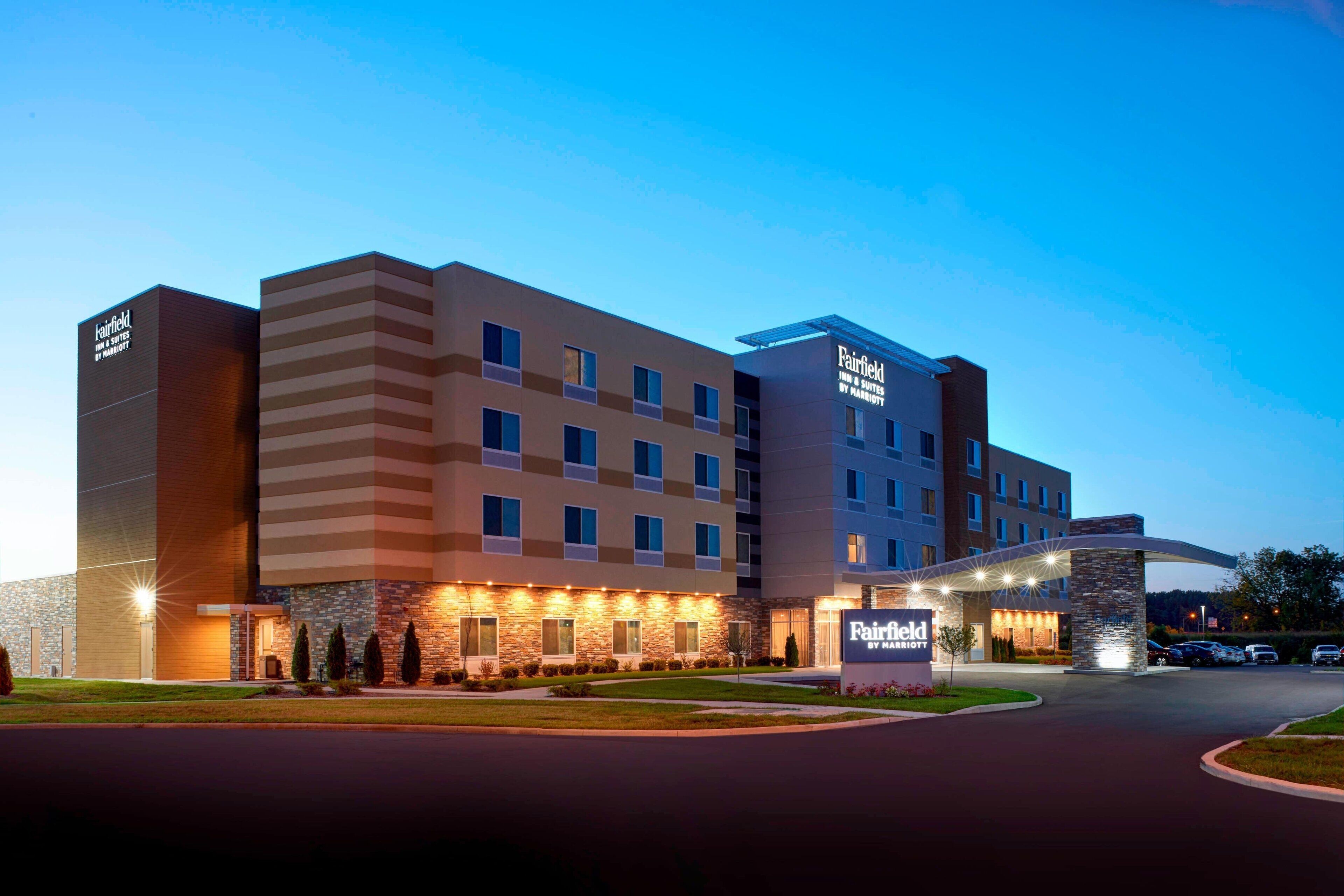 Fairfield Inn & Suites by Marriott Columbus in Columbus, United States