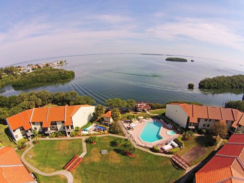 Fort De Soto Park Hotels Find Hotel Deals Close To Fort Desoto Beach Relaxing And Peaceful Community