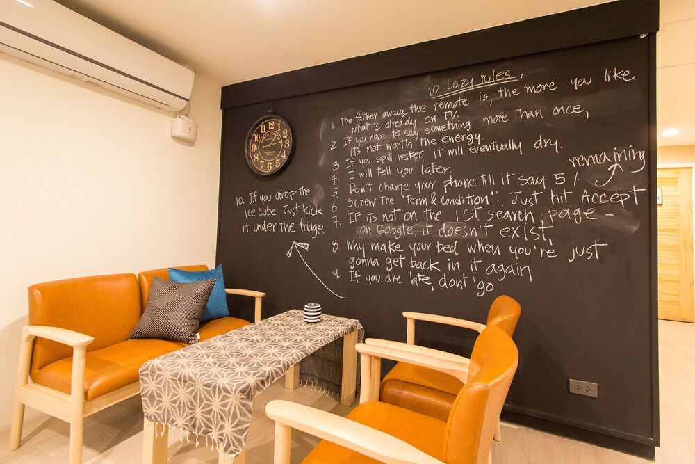 Lazy Sunday Hostel Bangkok 2019 Hotel Prices Expedia Co Uk