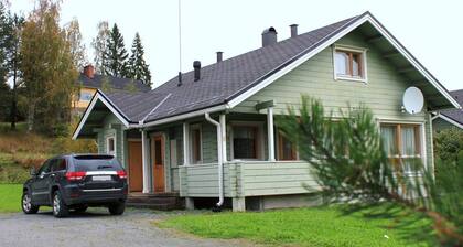 Nuppulanranta cottage by lake