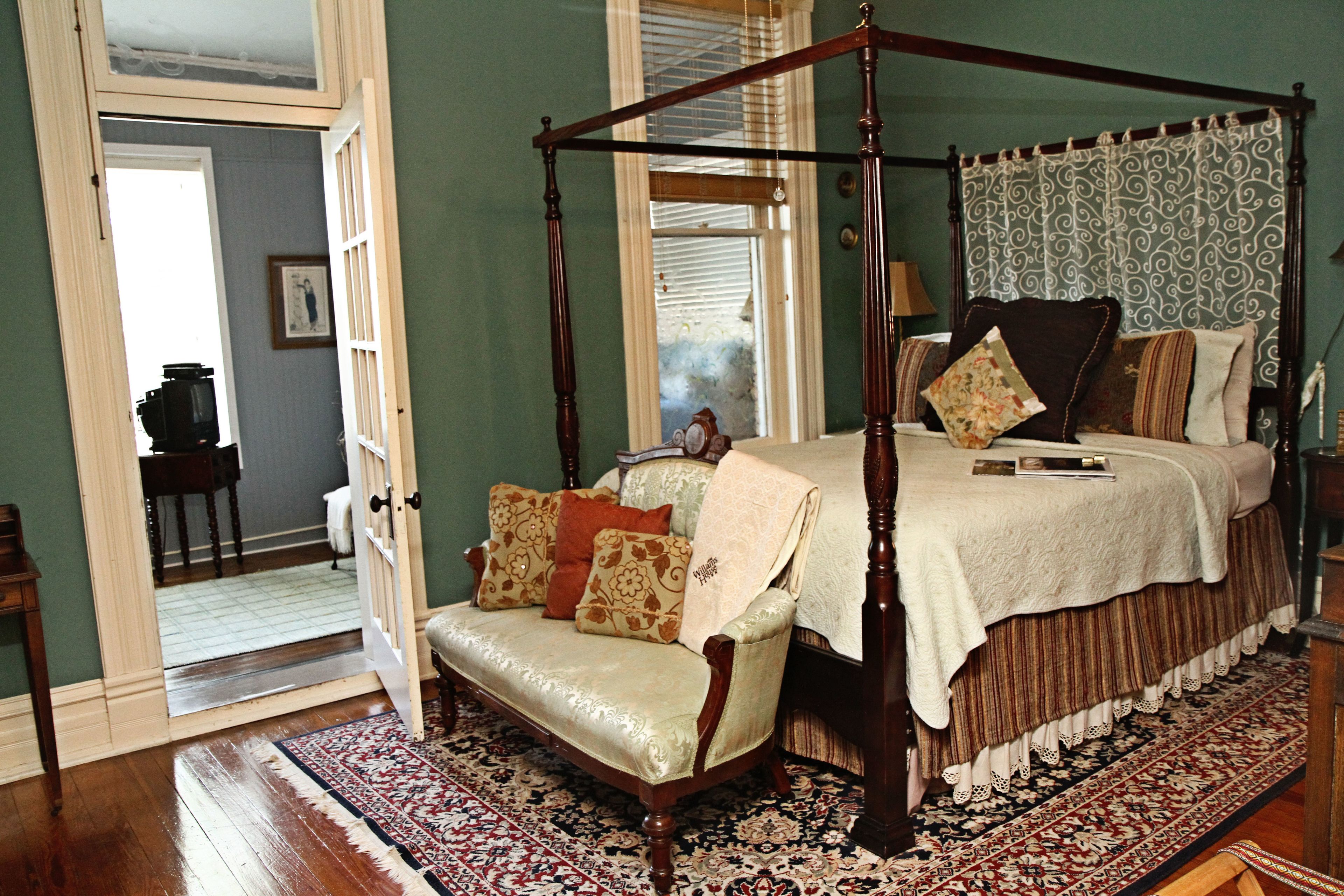 1890 Williams House Inn in Hot Springs, United States