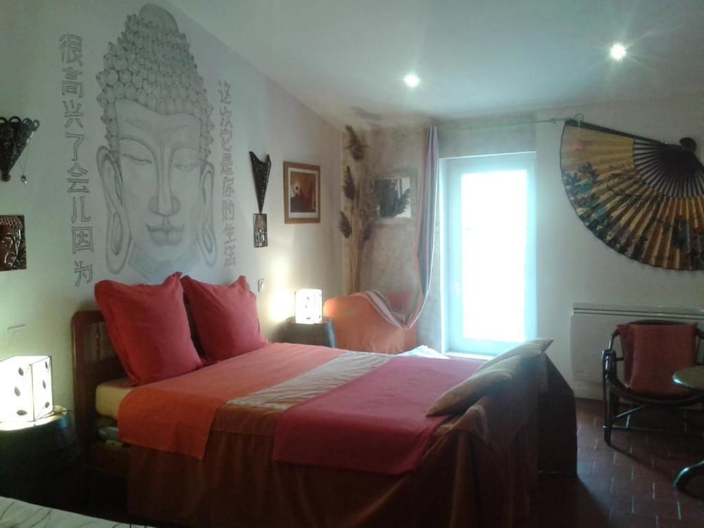 Photo - Venez Rêver Béziers CENTRE et GARE il y a plus cher mais c est moins bien