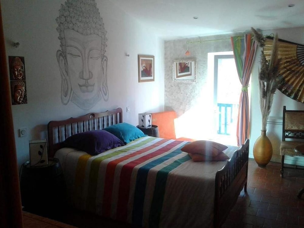 Photo - Venez Rêver Béziers CENTRE et GARE il y a plus cher mais c est moins bien