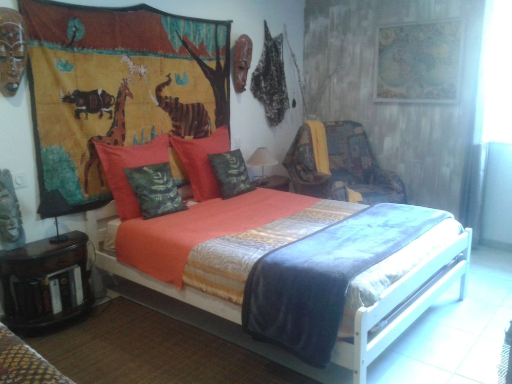 Photo - Venez Rêver Béziers CENTRE et GARE il y a plus cher mais c est moins bien