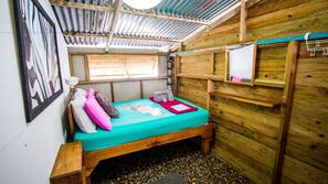 1 chambre, coffre-forts dans les chambres, Wi-Fi gratuit, draps fournis