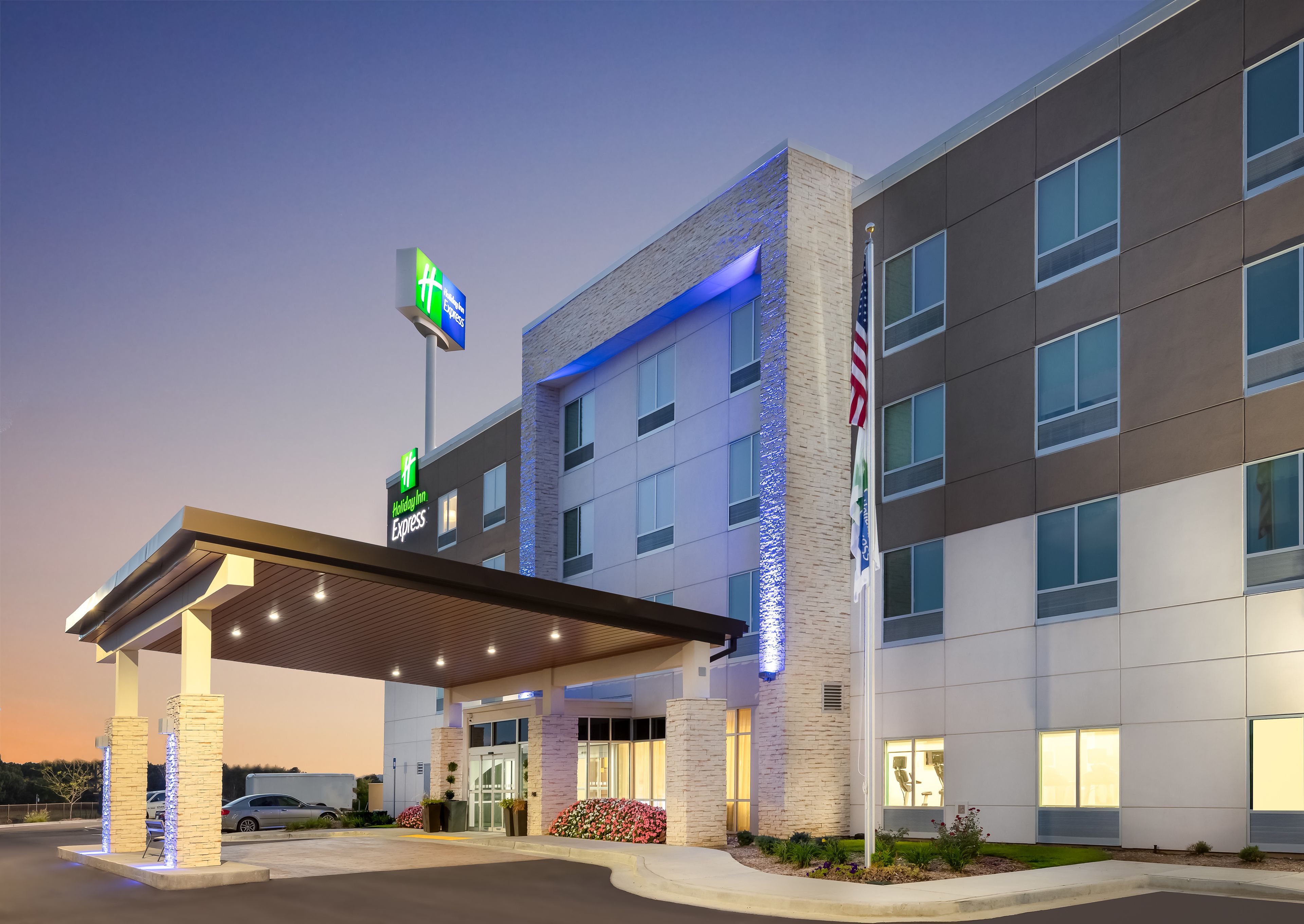 Holiday Inn Express Calhoun South An Ihg Hotel In Calhoun Ga Expedia