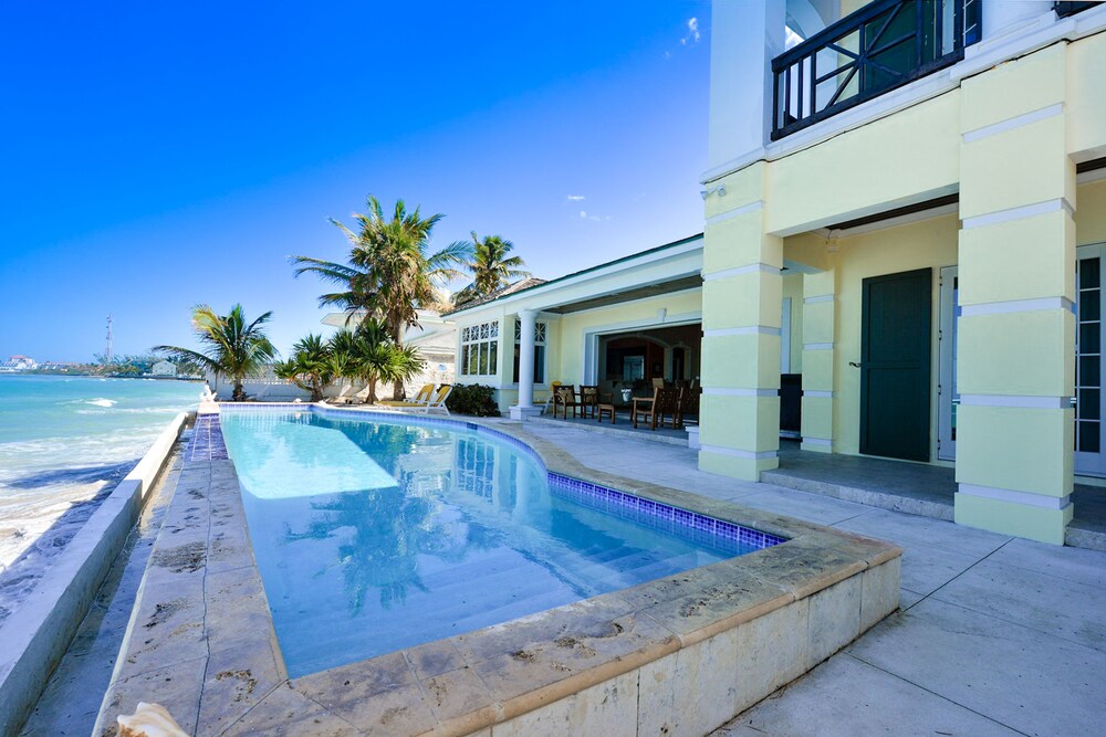 La Mouette Cable Beach Bahamian Villa in Nassau Best Rates & Deals on