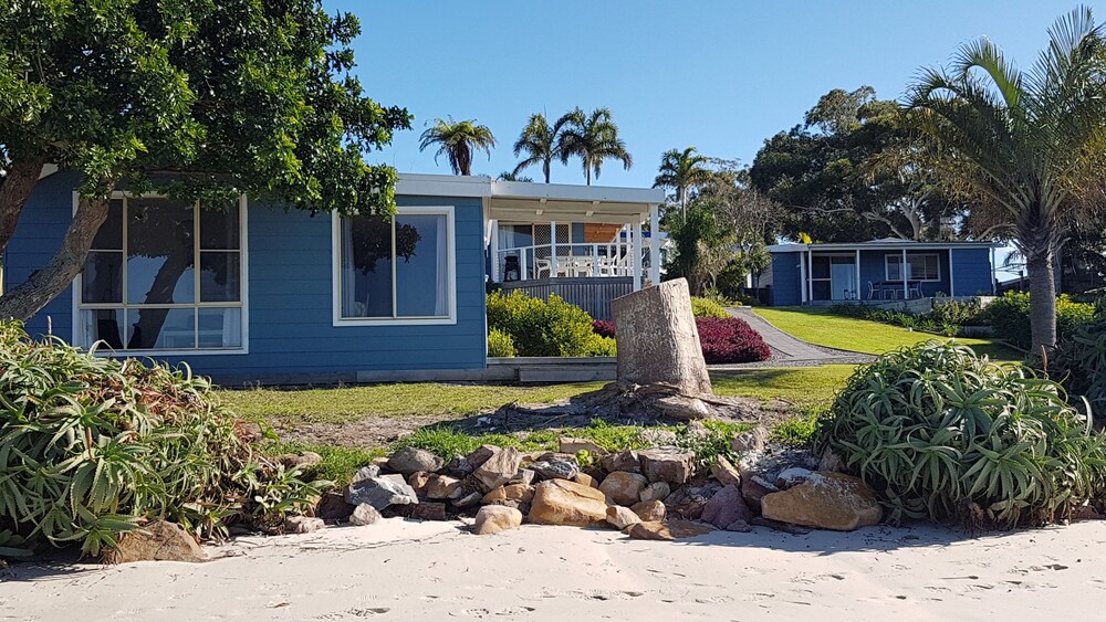 At the Beach Cottages