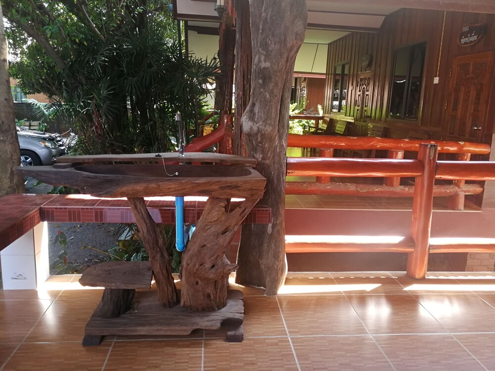 ระเบียง/นอกชาน