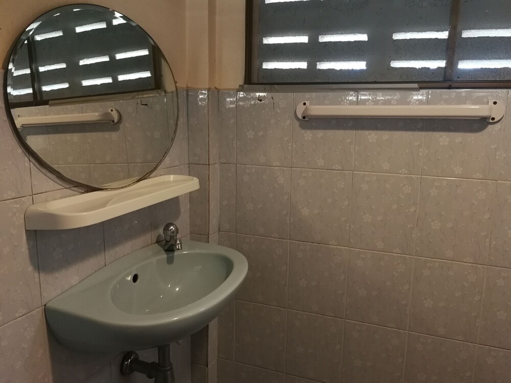 อ่างล้างมือ