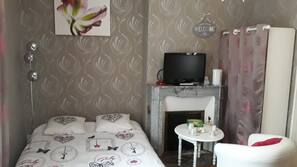 1 chambre, literie de qualité supérieure, décoration personnalisée