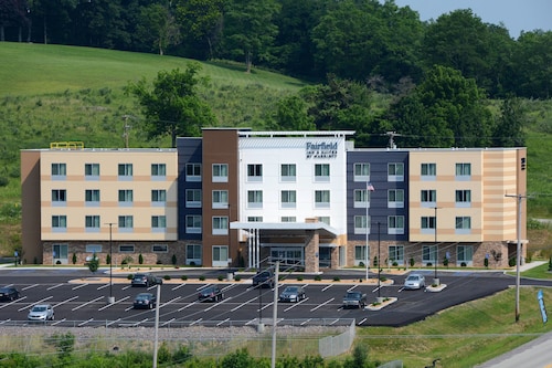 Great Place to stay Fairfield Inn & Suites by Marriott Somerset near Somerset 