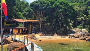 Na praia, serviço de traslado de/para a praia grátis
