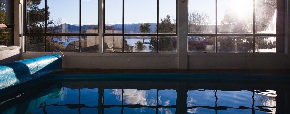 Indoor pool, Snowy Valley