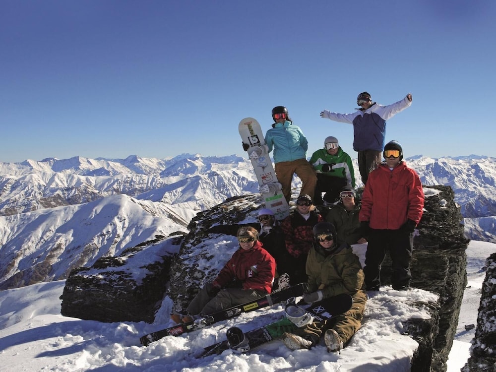 Snow and ski sports, Snowy Valley