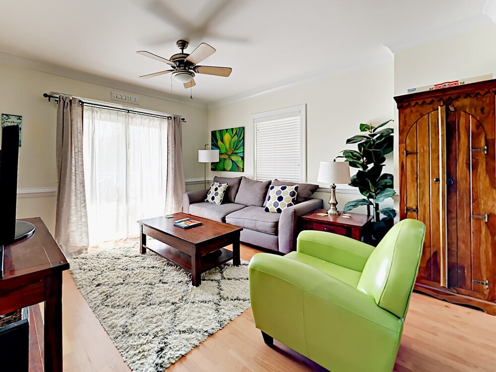 18 Silver Ave Condo Unit 1 2 Bedrooms 2 Bathrooms Condo In