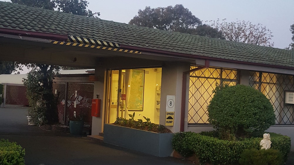 Banksia Motel