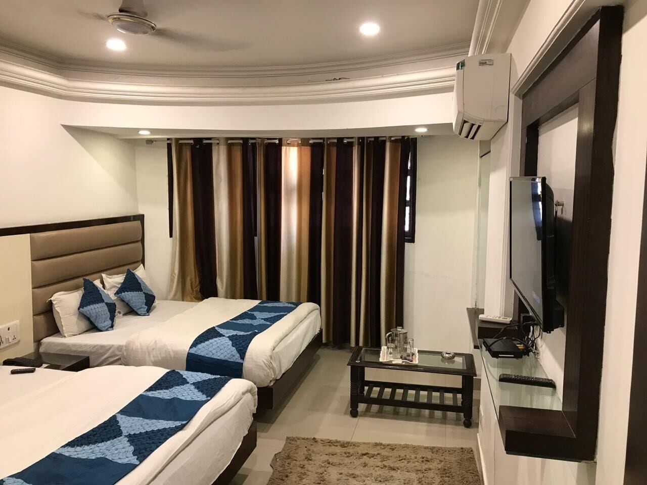 Hotel Dream Palace in Delhi, United States