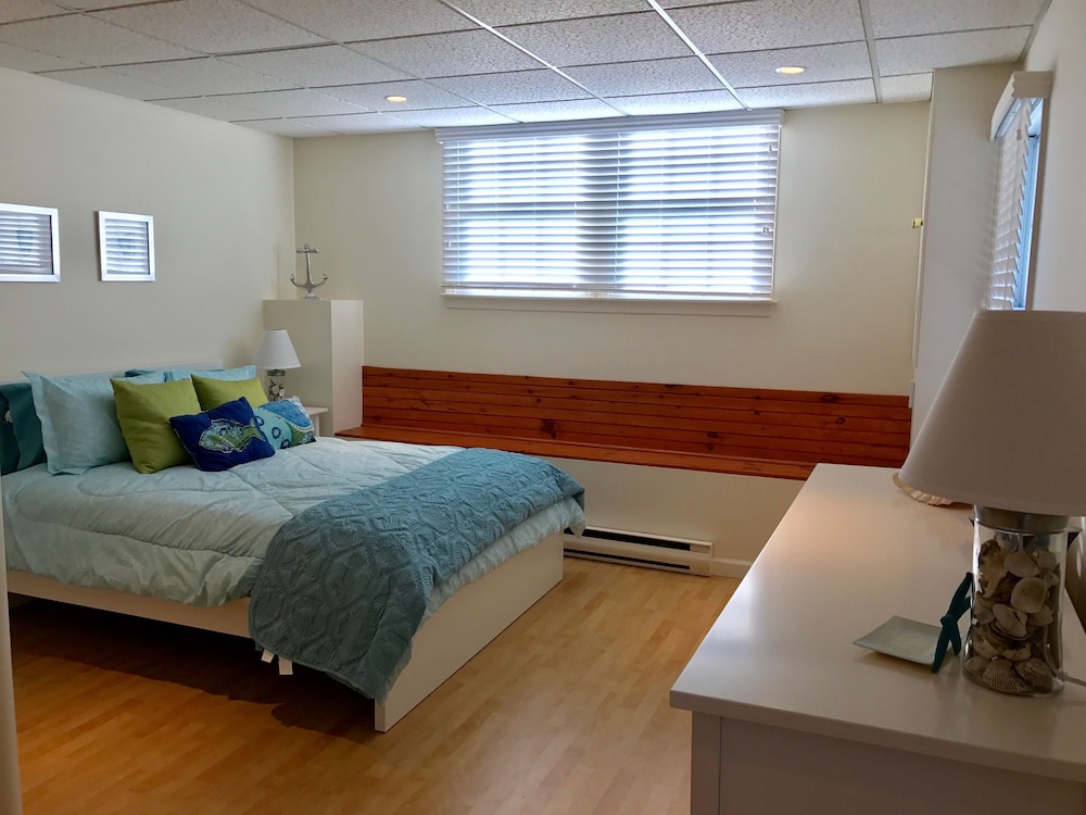 Beautiful Jamestown home steps from the water Jamestown Vrbo