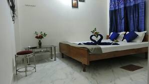 Premium bedding, in-room safe, desk, free rollaway beds